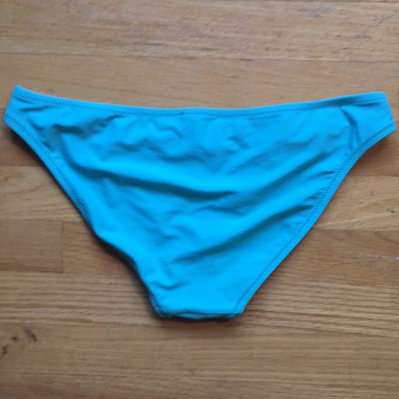 Bright colored bikini - Picture 5 of 5